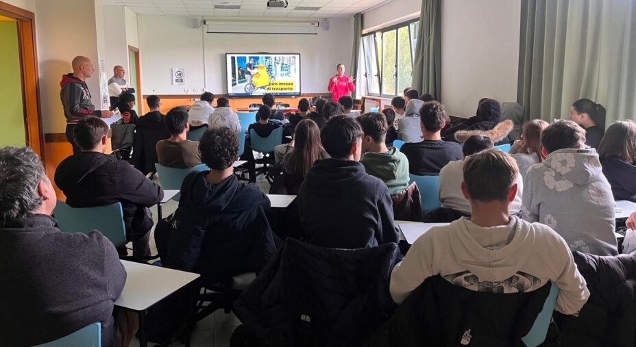 I mestieri della bici, Fiab Marsciano, classe, aula, scuola