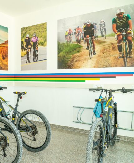 Hub Bike Hotel Gubbio, bike room