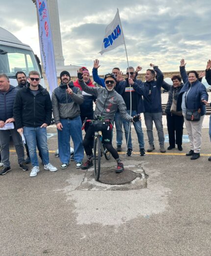 Avis Bike Tour, Paolo Franceschini Il Comicista, partenza tour