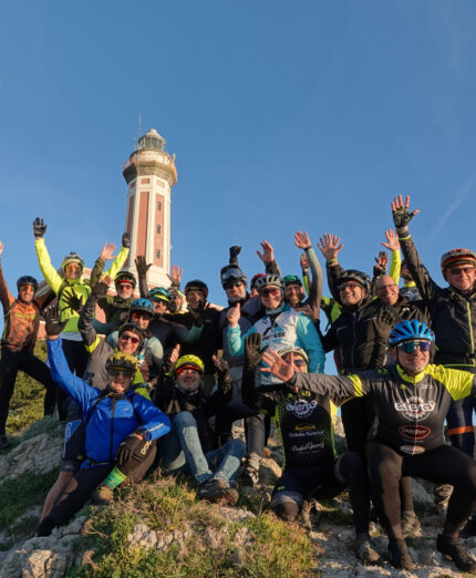 Capri Obliqua, ciclisti al Faro di Punta Carena