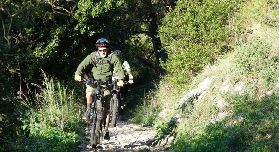 Capri Obliqua, mtb su sentiero