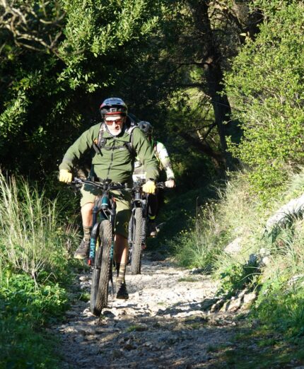 Capri Obliqua, mtb su sentiero