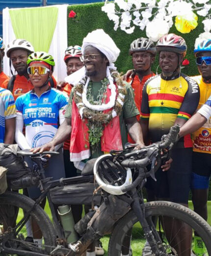 Grandi festeggiamenti al suo arrivo ad Accra. Akpor con la sua impresa ha devoluto oltre 110 mila euro