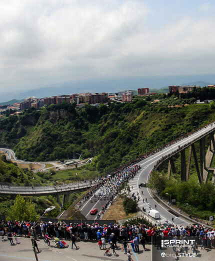 Il Giro d'Italia tornerà nel 2026, a 10 anni di distanza dalla partenza della tappa verso Praia a Mare