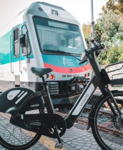 Un passo importante per il 2026 sarà legare sempre più il bike sharing al trasporto pubblico