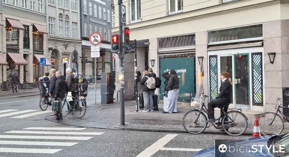 Copenhagen è una città costruita pensando al trasporto in bici e pullula di negozi attrezzati