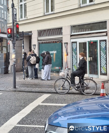 Copenhagen è una città costruita pensando al trasporto in bici e pullula di negozi attrezzati