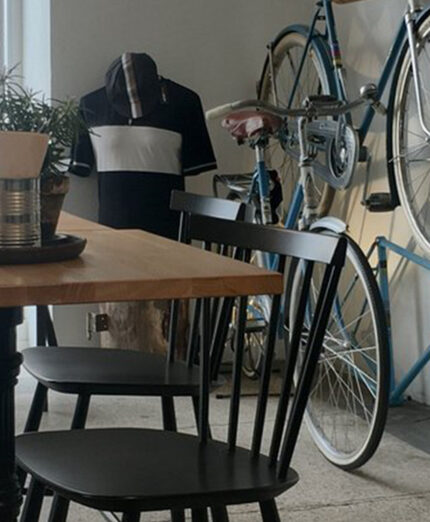 Un luogo per acquistare o noleggiare bici e sorseggiare un buon caffè: è Wecycle