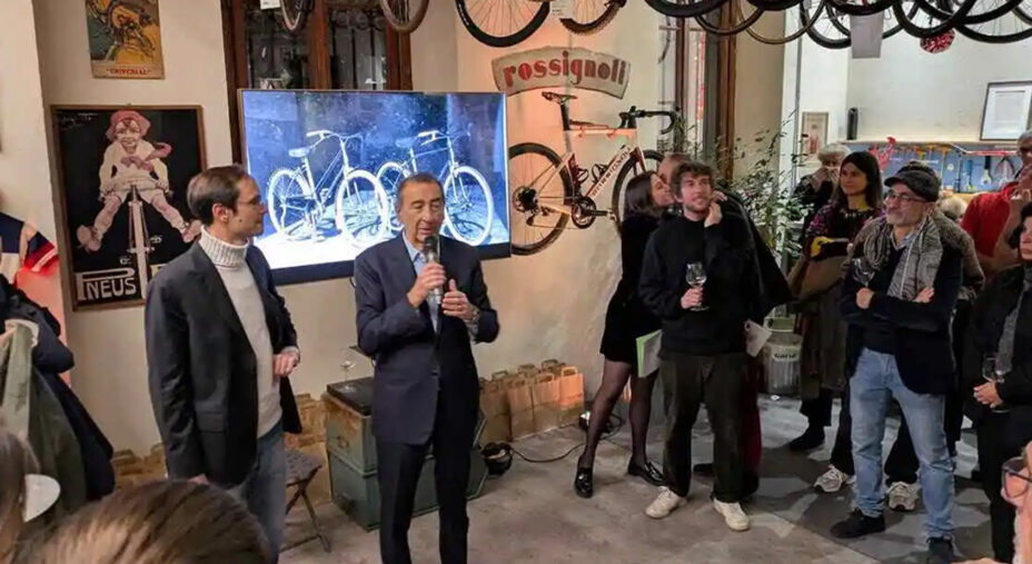 Un momento della serata celebrativa, con Matia Bonato al fianco del Sindaco di Milano Giuseppe Sala