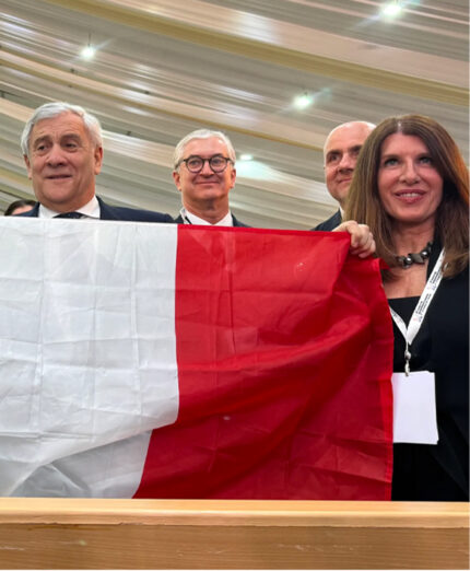 Allo stesso tavolo il ministro degli esteri Tajani e Mariassunta Peci per il Ministero della Cultura