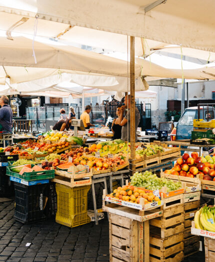 La cucina italiana è un esempio di sostenibilità, facendo ricorso a ingredienti di stagione (depositphotos.com)