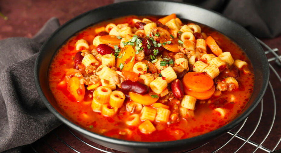 Legumi e alcune preparazioni molto liquide possono accentuare la sensazione di pancia gonfia (depositphotos.com)