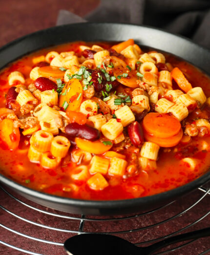 Legumi e alcune preparazioni molto liquide possono accentuare la sensazione di pancia gonfia (depositphotos.com)