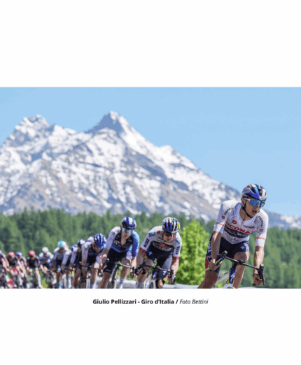Giro d'Italia 2025, Giulio Pellizzari, foto Roberto Bettini, mostra Moog Ravenna