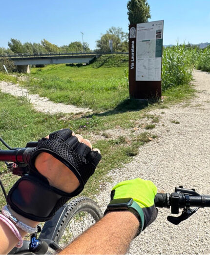 Un percorso accessibile e senza grosse diccioltà, tranne salite comunque dolci
