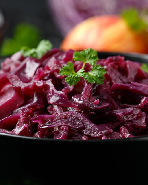 Natale vegano, alimentazione, Cavolo rosso brasato con mele e ribes (depositphotos.com)