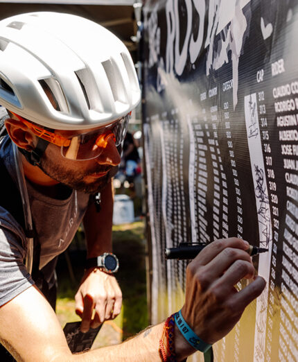 Ritirato il pettorale, si firma: l'attesa è quasi finita (foto Aurum)