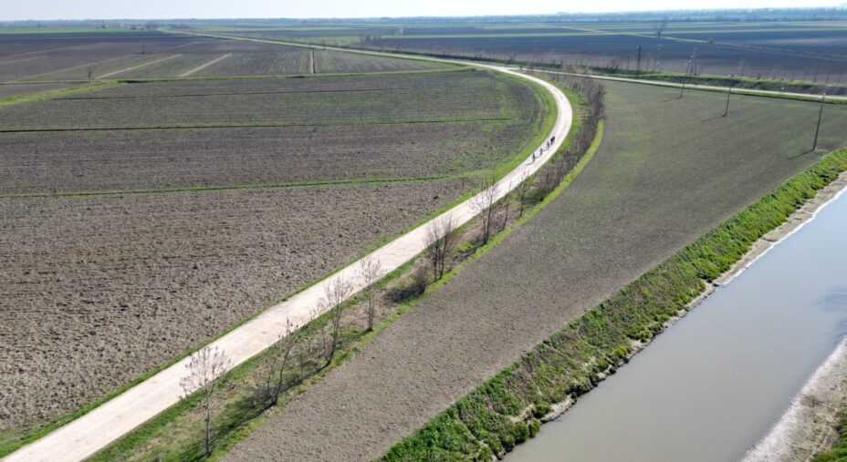 Piase Gravel, pianura veronese, strada bianca
