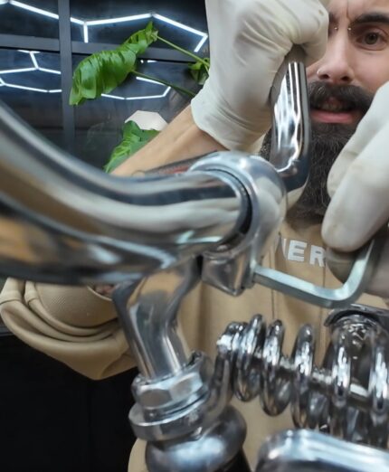 Federico Giaretto restaura la bici di Stranger Things