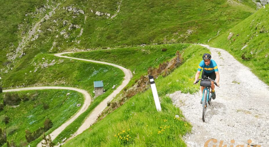 Ghiaia Explorers, strada Ducale, Appennini, sterrato, montagna