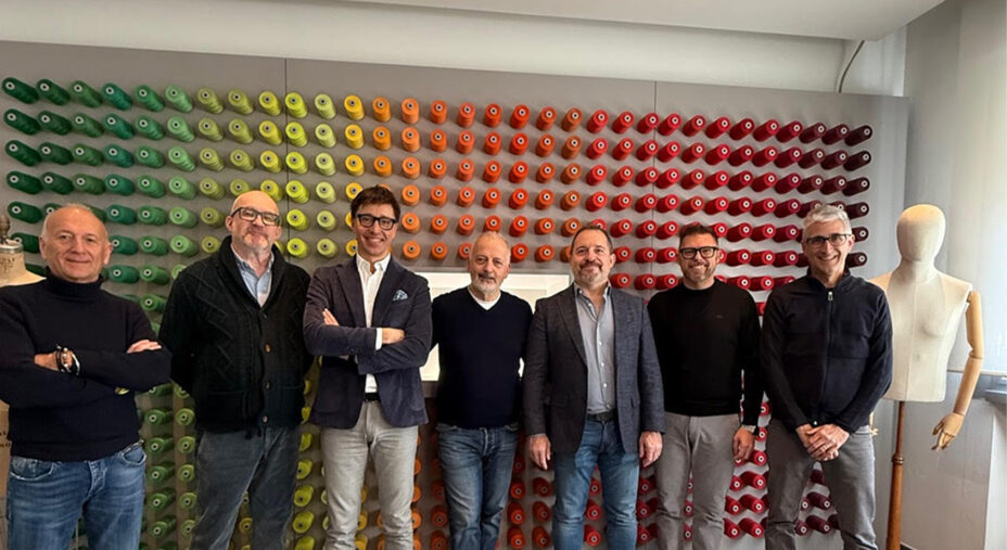 I responsabili organizzativi insieme a quelli di Connection e Castelli: un'unione formidabile