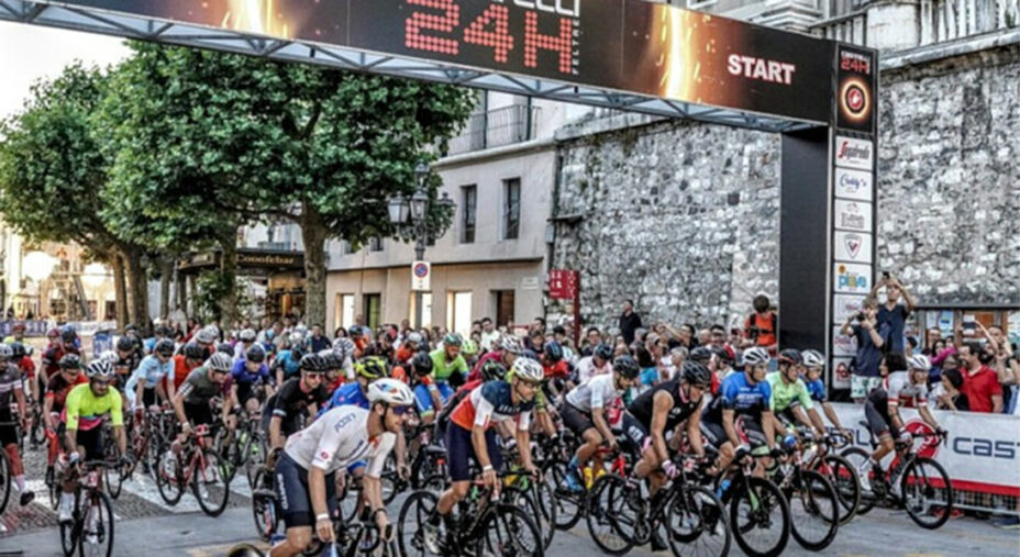 La partenza dell'ultima edizione, con al via un centinaio di team e corridori da tutta Italia e non solo