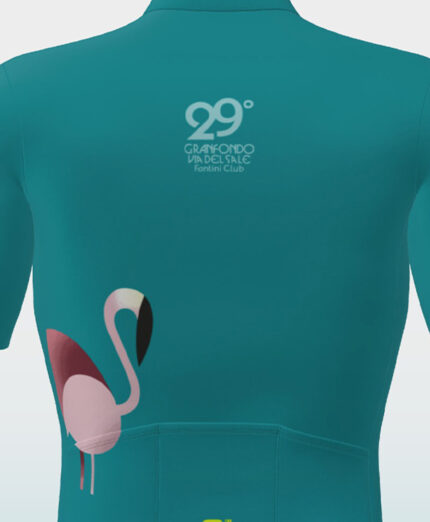Il retro richiama al 29° appuntamento di Cervia e rende la maglia subito riconoscibile