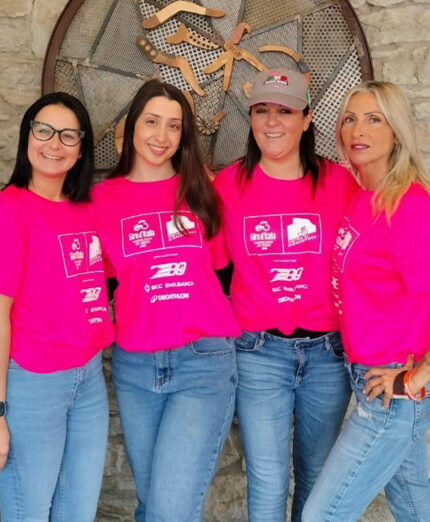 Lo staff tutto al femminile dell'Aquila Nera, una curiosità inconsueta nell'ambito non solo regionale