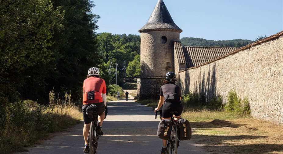 La famosa Certosa di Serra San Bruno, nella Ciclovia delle Serre (foto Ciaberta)