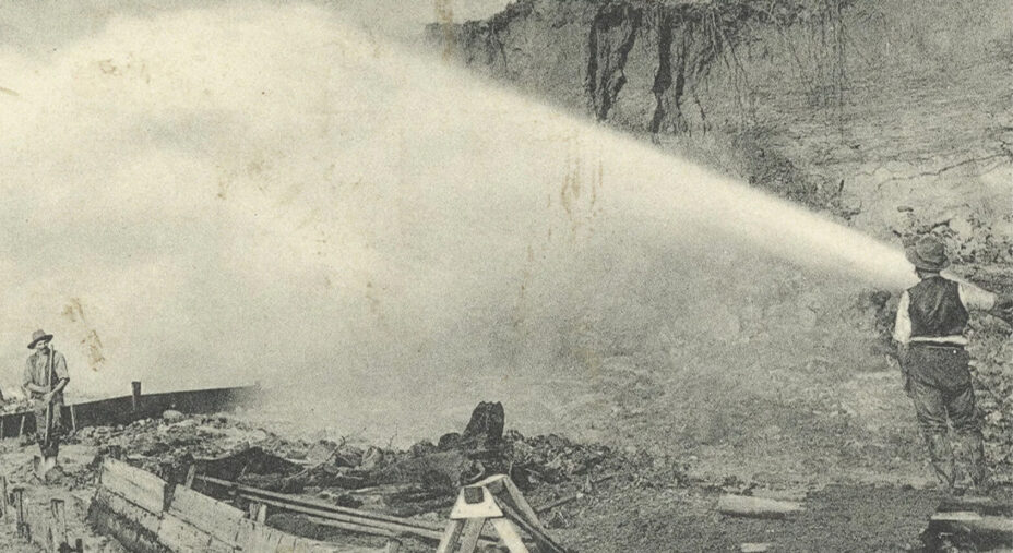 Foto d'epoca della storia di Derby, distrutta dalla grande inondazione del 1929