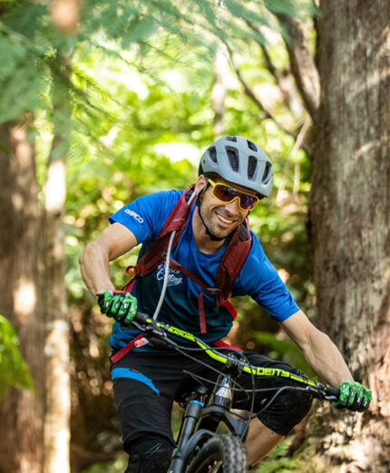 Ogni anno sono oltre 30 mila gli appassionati che raggiungono la città per divertirsi con le loro mtb (foto Blue Derby)