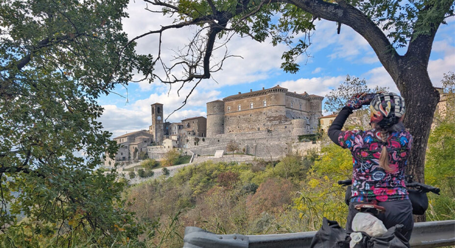 La Ciclovia Etruria ha uno sviluppo di 450 chilometri per 7.000 metri di dislivello complessivo
