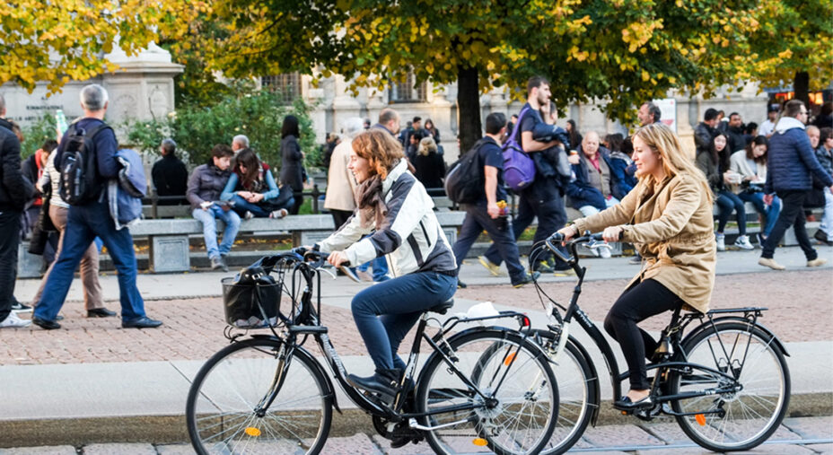 Nella città meneghina sono oltre 330 i chilometri a disposizione dei ciclisti