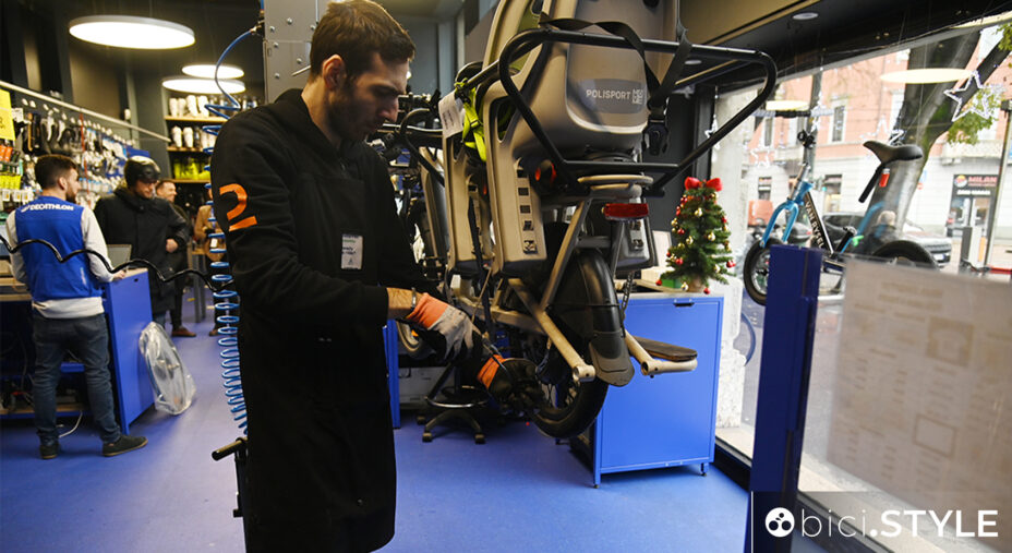 Cambio pastiglie per questa cargo di Decathlon con due seggiolini