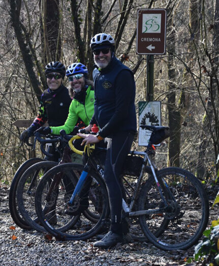 Si pedala nell'area di San Bassano (Cremona) Il paese ha dato i natali a due campionesse del pedale: mArta Cavalli e Federica Venturelli