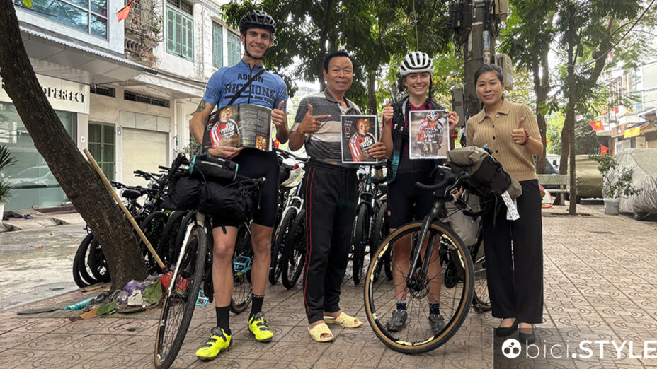 Le biciclette noleggiate ad Hanoi presso Nguyen Quang Trung (un ex ciclista professionista vietnamita):Trung Bicycle