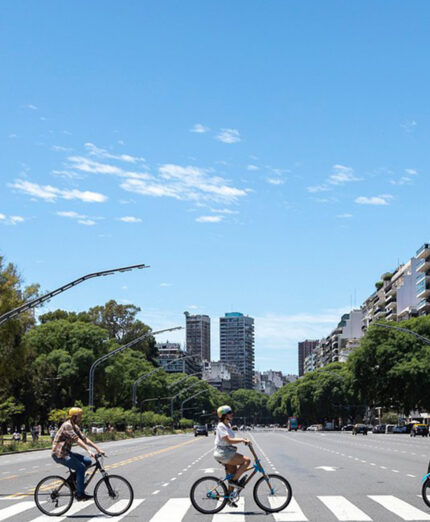 Buenos Aires è una delle poche metropoli davvero a misura di bici nel Sud America