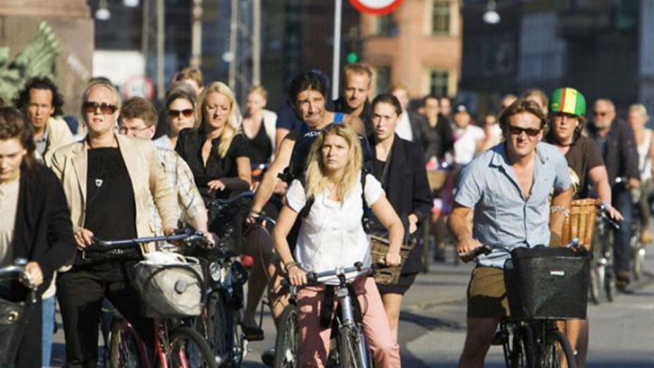 Da Parigi verso un mondo ciclabile. L’esperienza di Copenhagenize