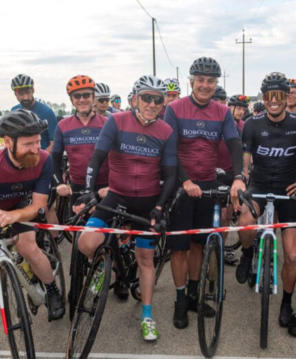 Il titolare dell'organizzazione Ludovico Giustiniani, il secondo da destra