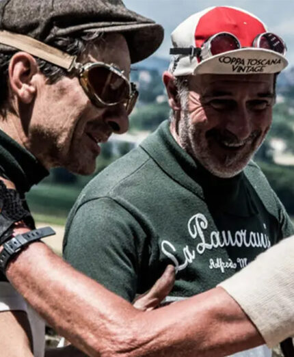 Tanti prendono parte a L'Ardita pensando anche al mercatino annesso, con tante memorabilia in vendita