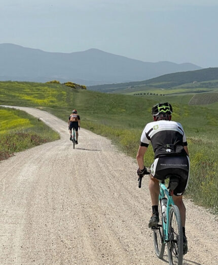 A fine circuito verranno premiati i finisher, coloro che avranno completato 7 percorsi. Le iscrizioni sono nnper evento, 30 euro l'uno