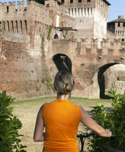 Il Giro dei 4 Castelli nel Parco Oglio Nord è un itinerario battutissimo anche nel gravel