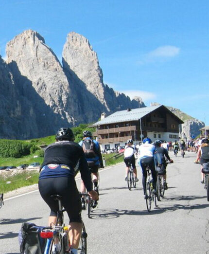 Il giro del Sellaronda è risultato il percorso più clikkato dagli utenti di Wikiloc, superando anche lo Stelvio