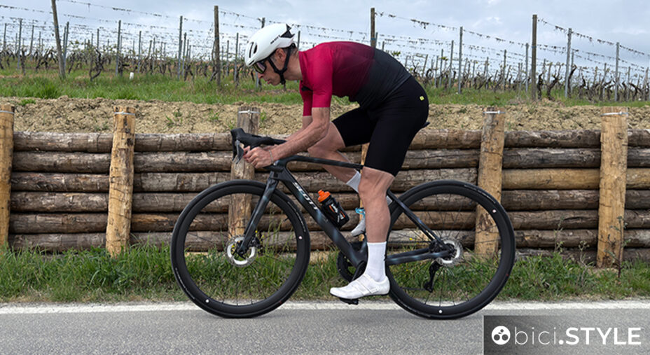 Scott Addict, fuori dai luoghi comuni e una bici moderna. Il test completo