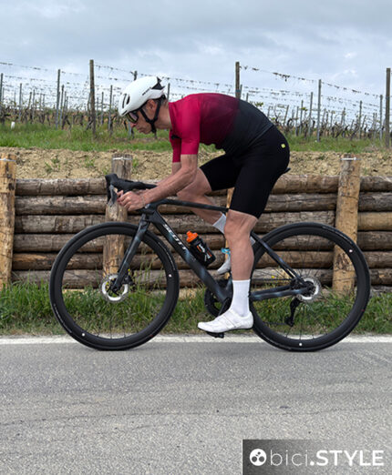 Scott Addict, fuori dai luoghi comuni e una bici moderna. Il test completo