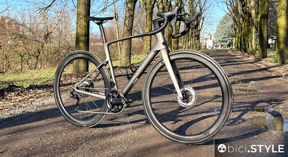 Scott Addict, fuori dai luoghi comuni e una bici moderna. Il test completo