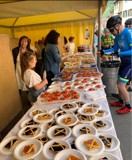 Non solo carne alla brace, anche primi, dolci e ogni ben di Dio