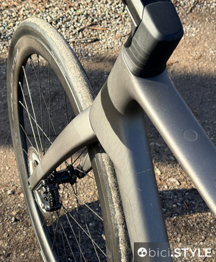 Scott Addict, fuori dai luoghi comuni e una bici moderna. Il test completo