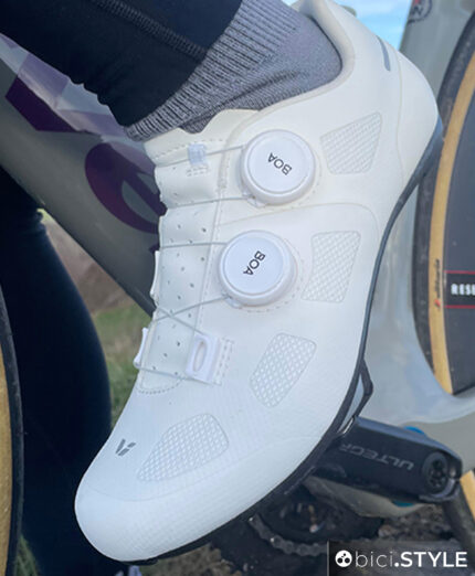 Il 2 BOA Fit System regola la calzata con precisione e non genera pressioni eccessive