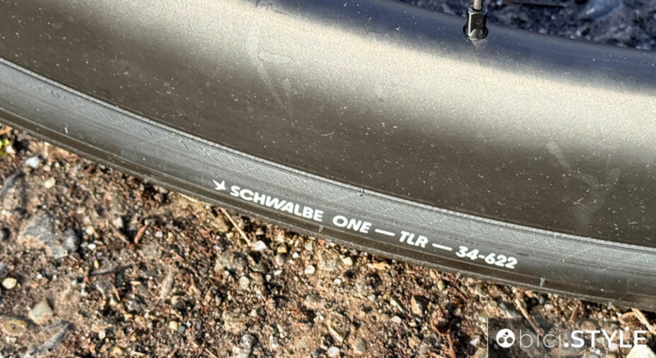 Scott Addict, fuori dai luoghi comuni e una bici moderna. Il test completo